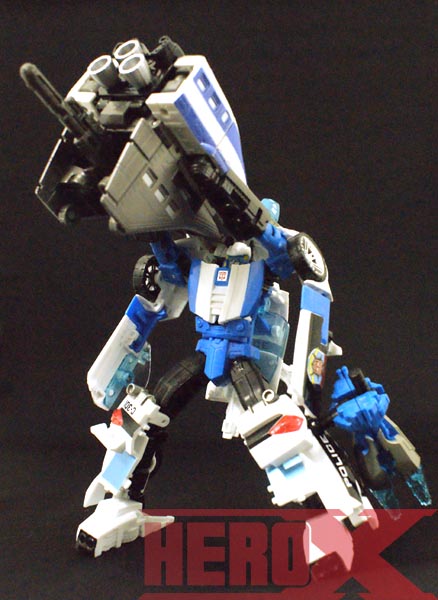 Transformers News: More Images Of Million Publishing's Shouki And GoShooter