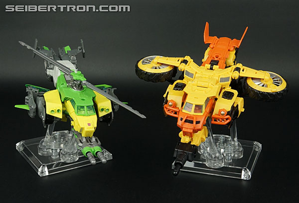 Transformers News: Top 5 Best Transformers Triplechanger Toys