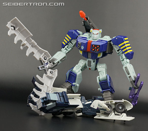 Transformers News: New Galleries: Generations Deluxe Rattrap and Tankor