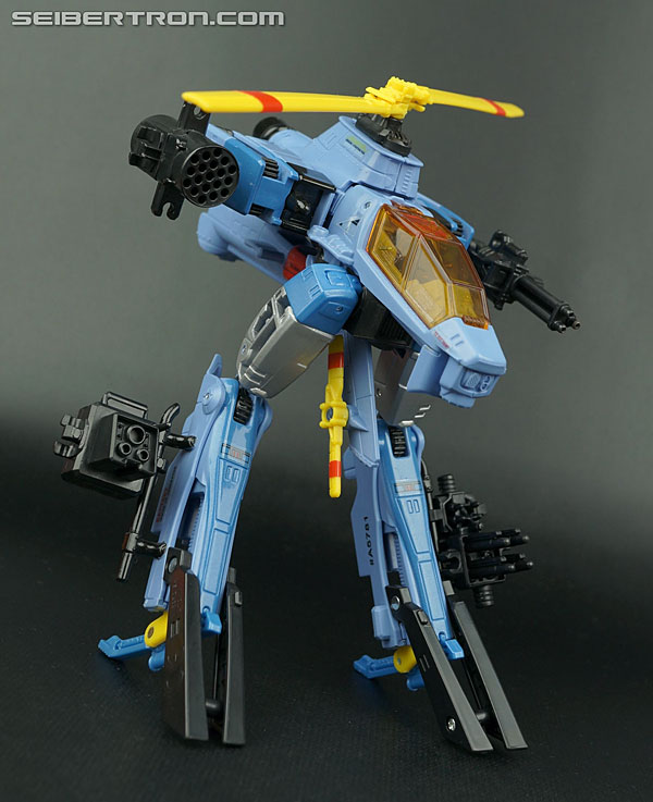 Transformers News: New Gallery: Generations Voyager Class Whirl