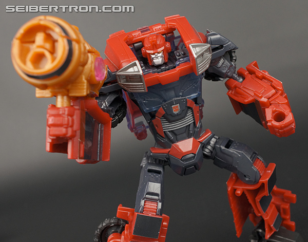 Transformers News: Top 5 Transformer toys sold at retail but NOT in the US
