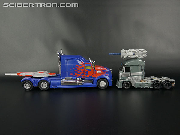 Transformers News: New Galleries: Transformers Age of Extinction Voyagers Autobot Hound and Galvatron