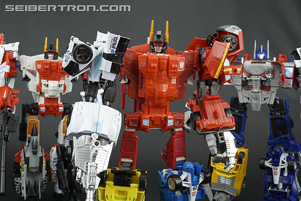 Transformers News: New Galleries: Transformers Generations Combiner Wars Scattershot and Betatron