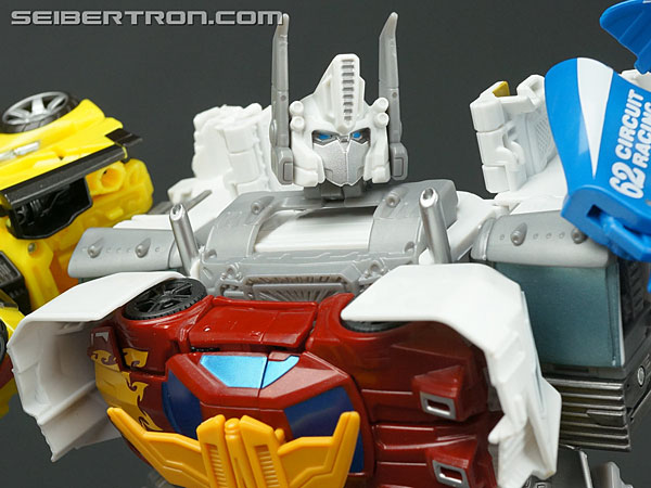 Transformers News: New Galleries: Combiner Wars Battle Core Optimus Prime and Optimus Maximus