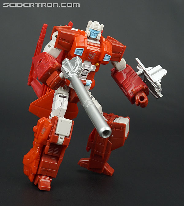 Transformers News: New Galleries: Transformers Generations Combiner Wars Scattershot and Betatron