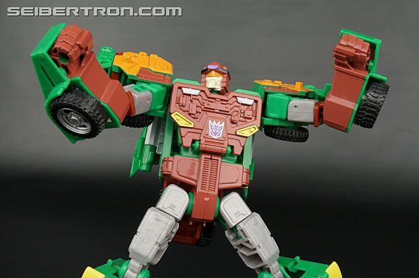 Transformers News: New Galleries: Club Subscription 4.0 Thunder Mayhem, Bludgeon, Spinister and Windsweeper