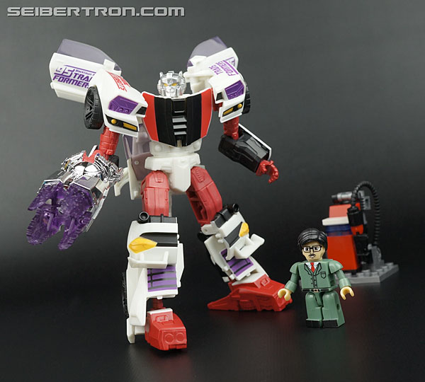 Transformers News: New Galleries: Club Subscription 3.0 Carzap with Kreon G.B. Blackrock