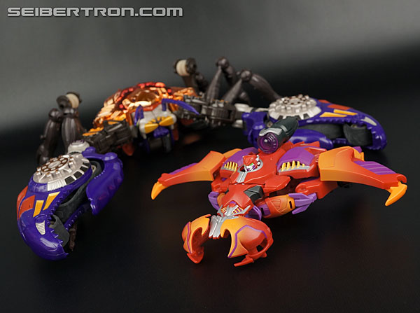Transformers News: New Gallery: Transformers Collectors' Club Exclusive Rampage