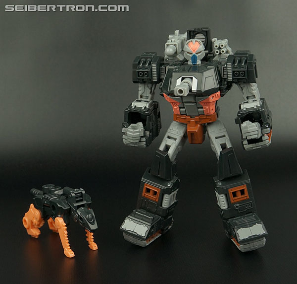 Transformers News: New Galleries: Club Subscription Exclusive Treadshot with Catgut and United Warpath