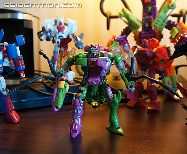 Transformers News: New Galleries and Video: Club Subscription Service Thrustinator and Rewind