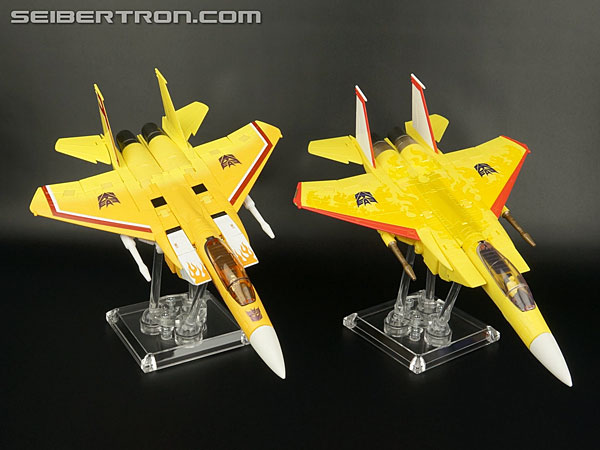 Transformers News: New Galleries: Hasbro Masterpiece MP-04 Prowl and MP-05 Sunstorm