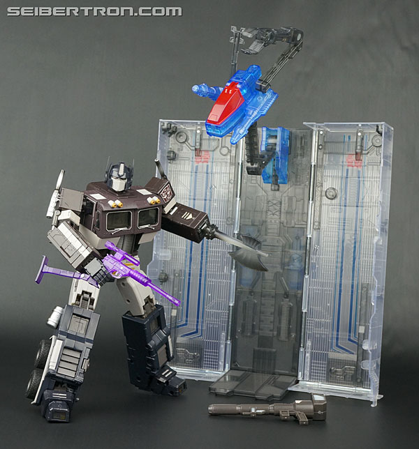 Transformers News: New Galleries: Masterpiece MP-1B Convoy Black Version and MP-4S Convoy Sleep Version