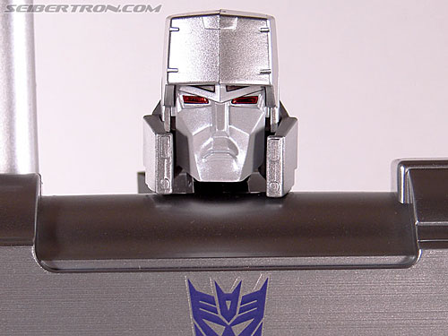 Megatron (MP-05) - Transformers Masterpiece - Toy Gallery (Page #1)