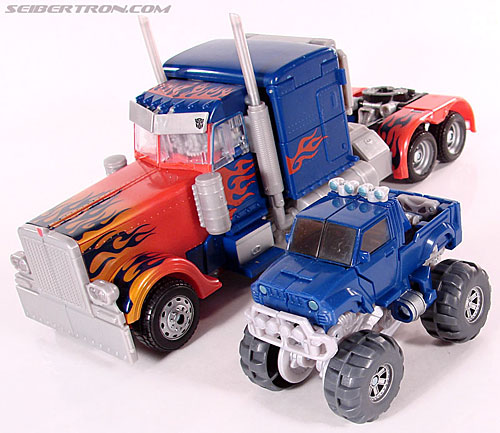 Transformers News: Top 5 Mass Shifting Transformers Toys