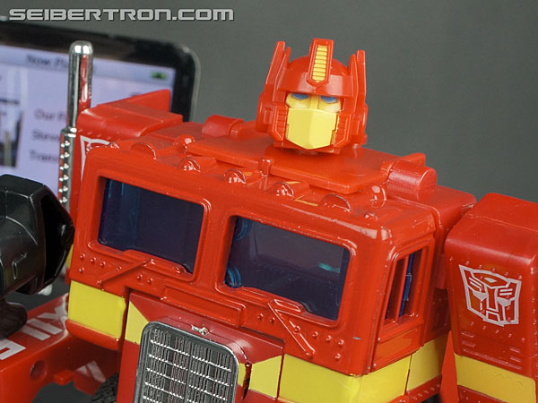 Transformers News: New Galleries: Music Label iPod Docking Bay Convoy, Optimus Prime and Exile Perfect Year 2008 Convoy