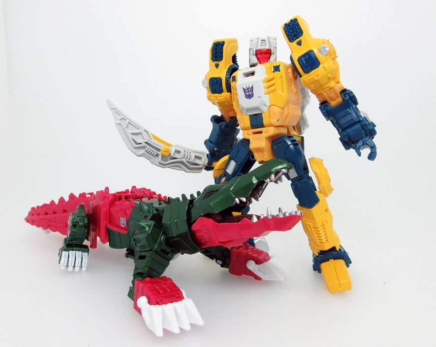 Transformers News: In Hand - Takara Tomy Transformers Legends Rewind, Blaster, Weirdwolf