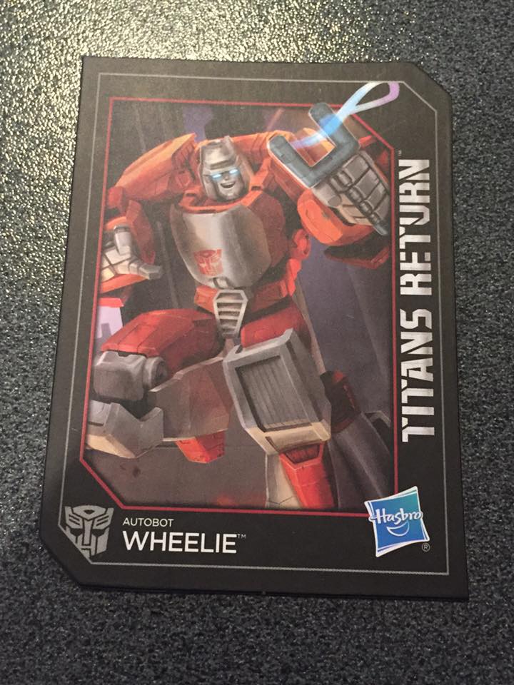 Transformers News: In-Hand - Transformers Titans Return Legends class Wheelie