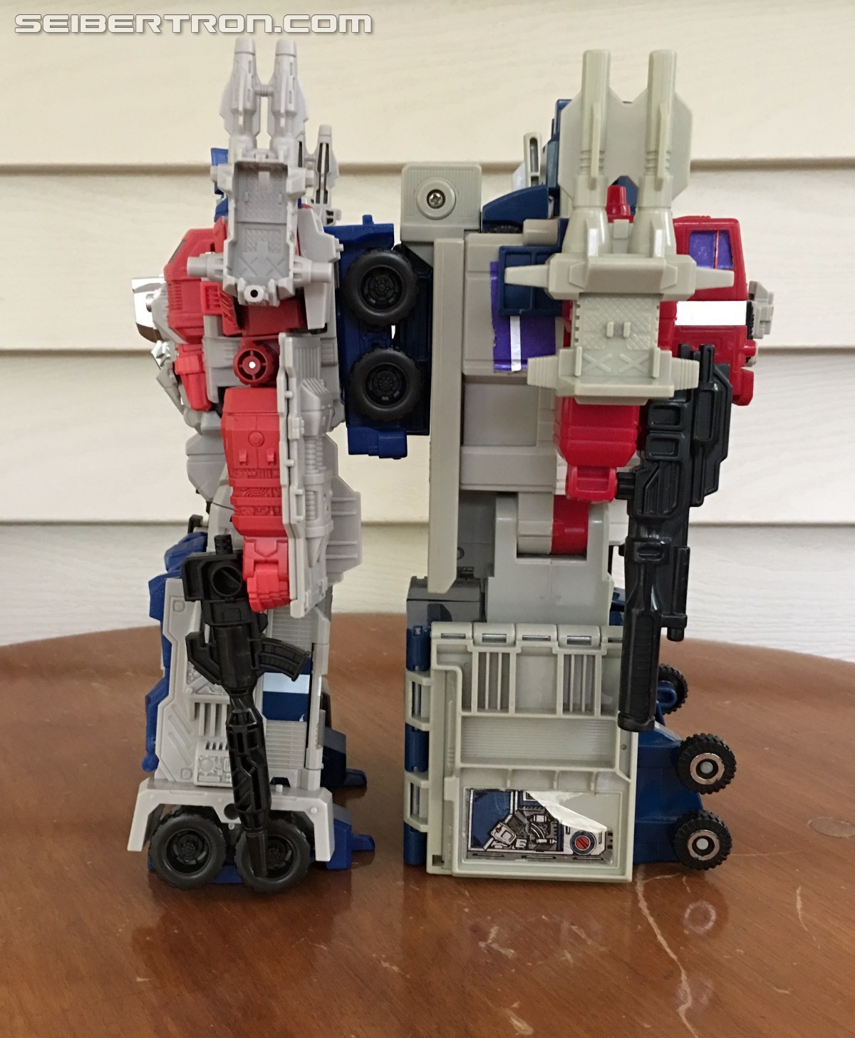 Transformers News: Seibertron User Review - Titans Returning And Such! - Powermaster Optimus Prime