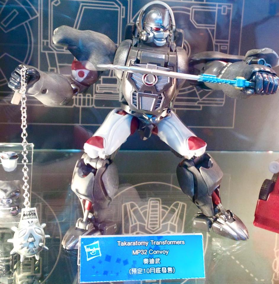 Transformers News: Pictures of Optimus Primal and Die Cast Mace at Cybertron Con 2016
