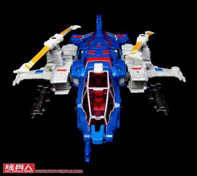 Transformers News: Images of Asia Exclusive Stickers Applied On Titans Return Wave 2 Deluxes