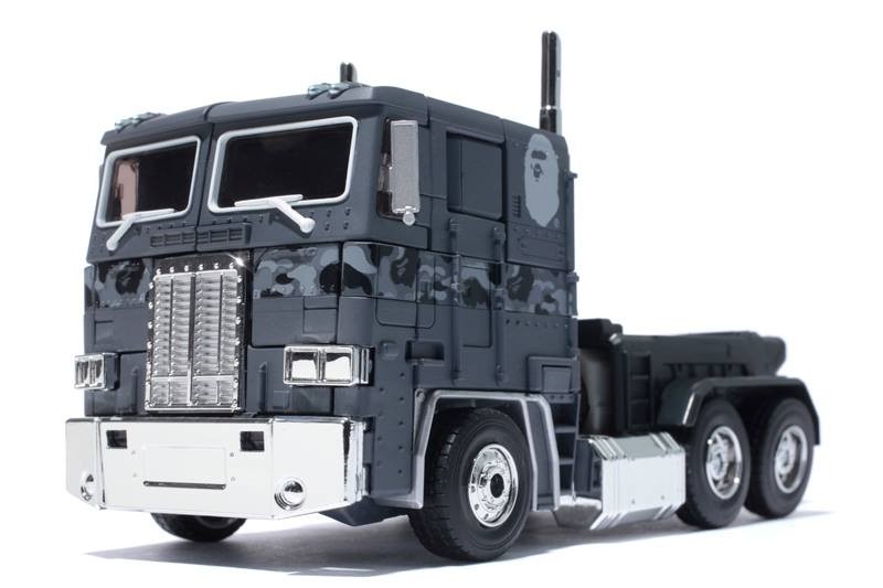 Transformers News: TakaraTomy Transformers Masterpiece MP-10K Convoy BAPE Black Camo Version