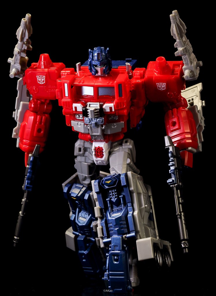 Transformers News: In-Hand Images of Takara Tomy Transformers Legends LG-35 Super Ginrai