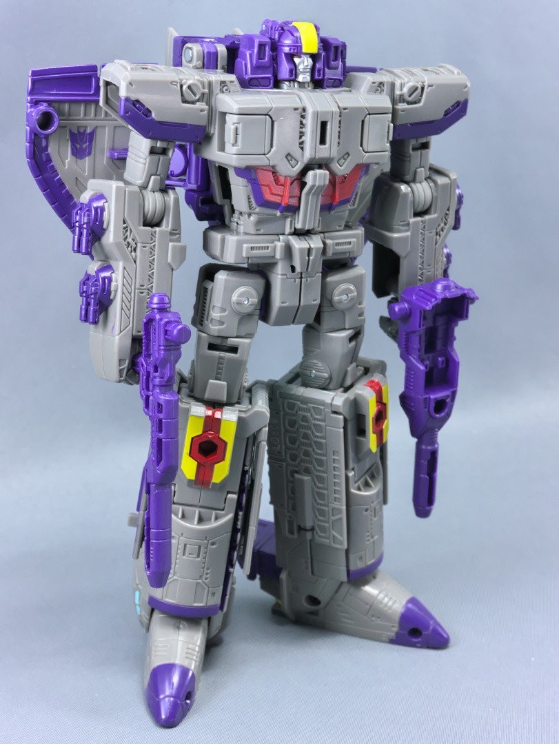 In-Hand Images of Takara Tomy Transformers Legends LG40 Astrotrain