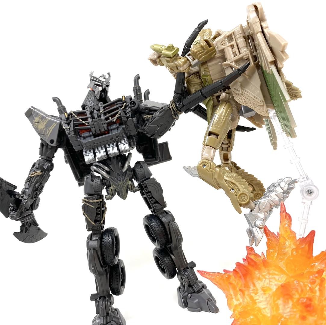 Transformers News: Video Review of Studio Series ROTB Airazor
