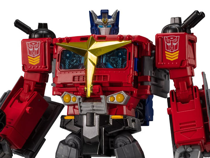 Transformers 100% Hasbro 2019 Optimus Prime Gold Autobots 35th Anniversary Pin 