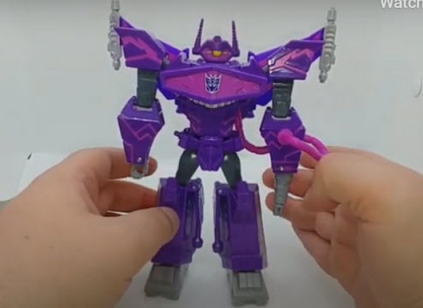 Video Review for Transformers Authentics Shockwave