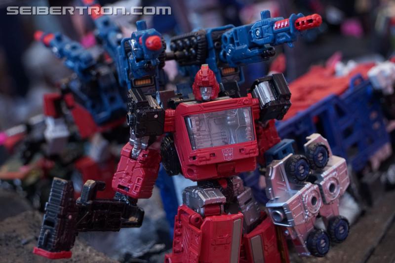 transformers war for cybertron ironhide