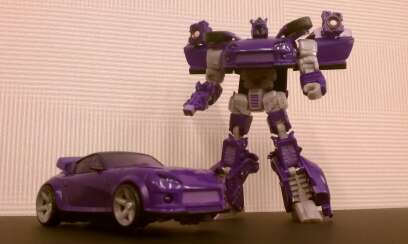 BotCon 2012 Custom Class Figure Revealed! Shattered Glass Longarm