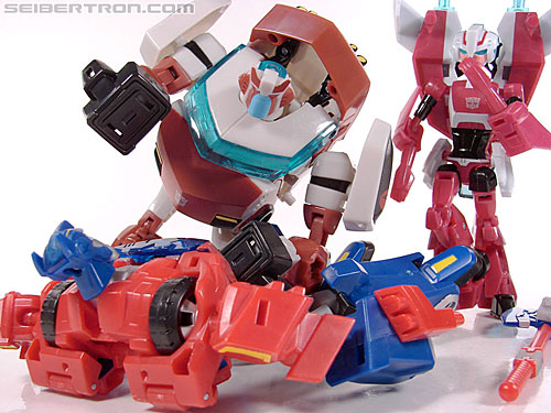 Animated Arcee and Cybertron Mode Ratchet Land in Canada - Transformers