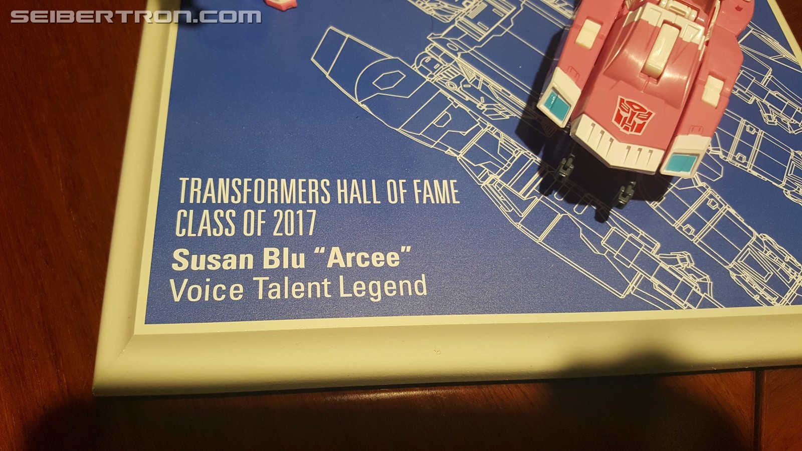 Transformers News: #HASCON 2017 Hall of Fame Awards awarded to Susan Blu and Lorenzo di Bonadventura