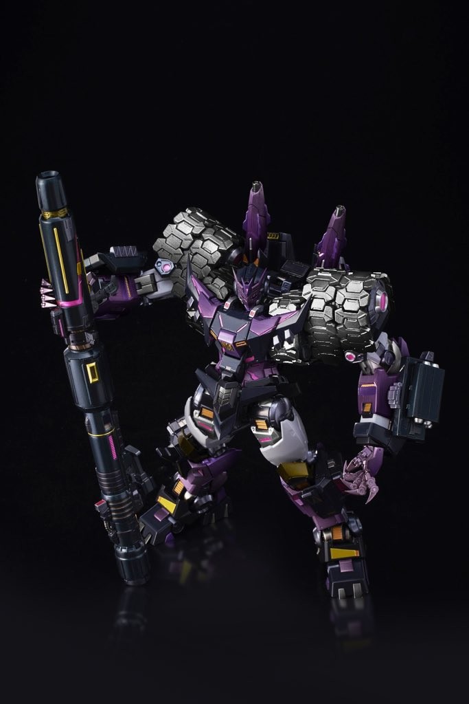 Transformers News: Final Colored Images of Flame Toys Tarn Figure