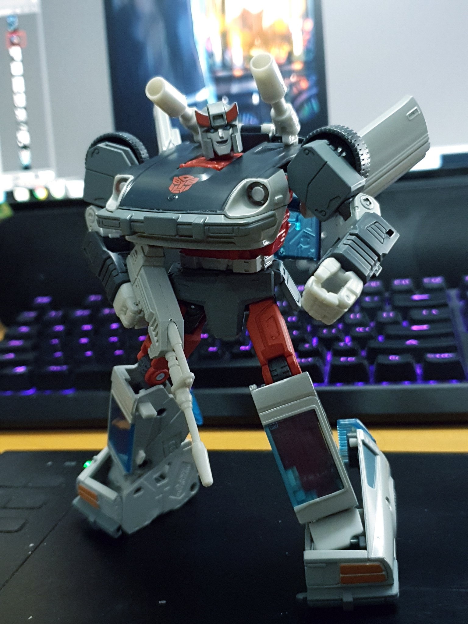 Transformers News: In-Hand Images of Masterpiece MP-18+ Anime Bluestreak