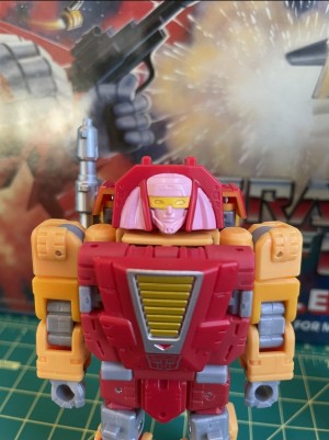 Transformers News: First images of possible Legacy Selects Small Foot