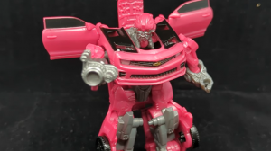 Transformers News: Video Review of Studio Series DOTM Laserbeak (New Bumblebee Mold)