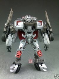 Transformers News: Out of Box Images of Revenge of the Fallen repaints and Animated Bulkhead