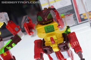 Galleries for Transformers Generations Display at SDCC 2018 with Predaking, Prime Wars Exclusives and Novastar #HasbroSDCC