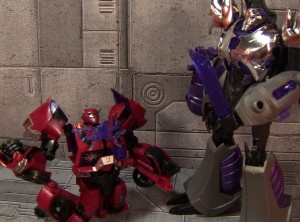 Transformers News: PRIME reviews Terrorcon Cliffjumper (SDCC '12 Exclusive)