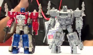 New Images and Comparisons of Takara Tomy Transformers Legends
