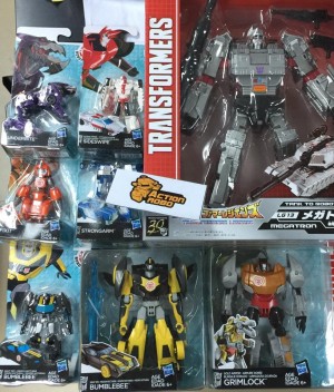 Transformers News: New Image of Robots in Disguise Gold Grimlock and Night Ops Bumblebee