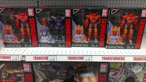 Transformers News: Transformers Titans Return Slowly Trickling Out in Canada