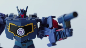Transformers News: Video Clip of Transformers Robots in Disguise Warrior Soundwave