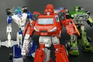 Transformers News: New Galleries: Specialist: Autobots set with Ironhide, Mirage, Hound and Ravage
