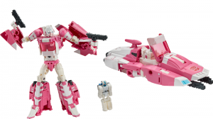 Transformers News: Transformers Titans Return Arcee to be Available at New York Comic Con with Toys R Us