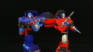 New Video Review of Masterpiece MP-53 Skids and MP-54 Reboost