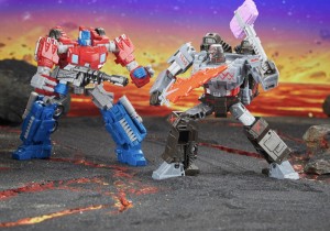 Siege Megatron Mold Returns in $75 SDCC Exclusive 2 Pack + Death&#039;s Head Figure Reveal