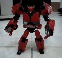 Transformers News: Transformers Prime Deluxe Cliffjumper and Bumblebee Videos